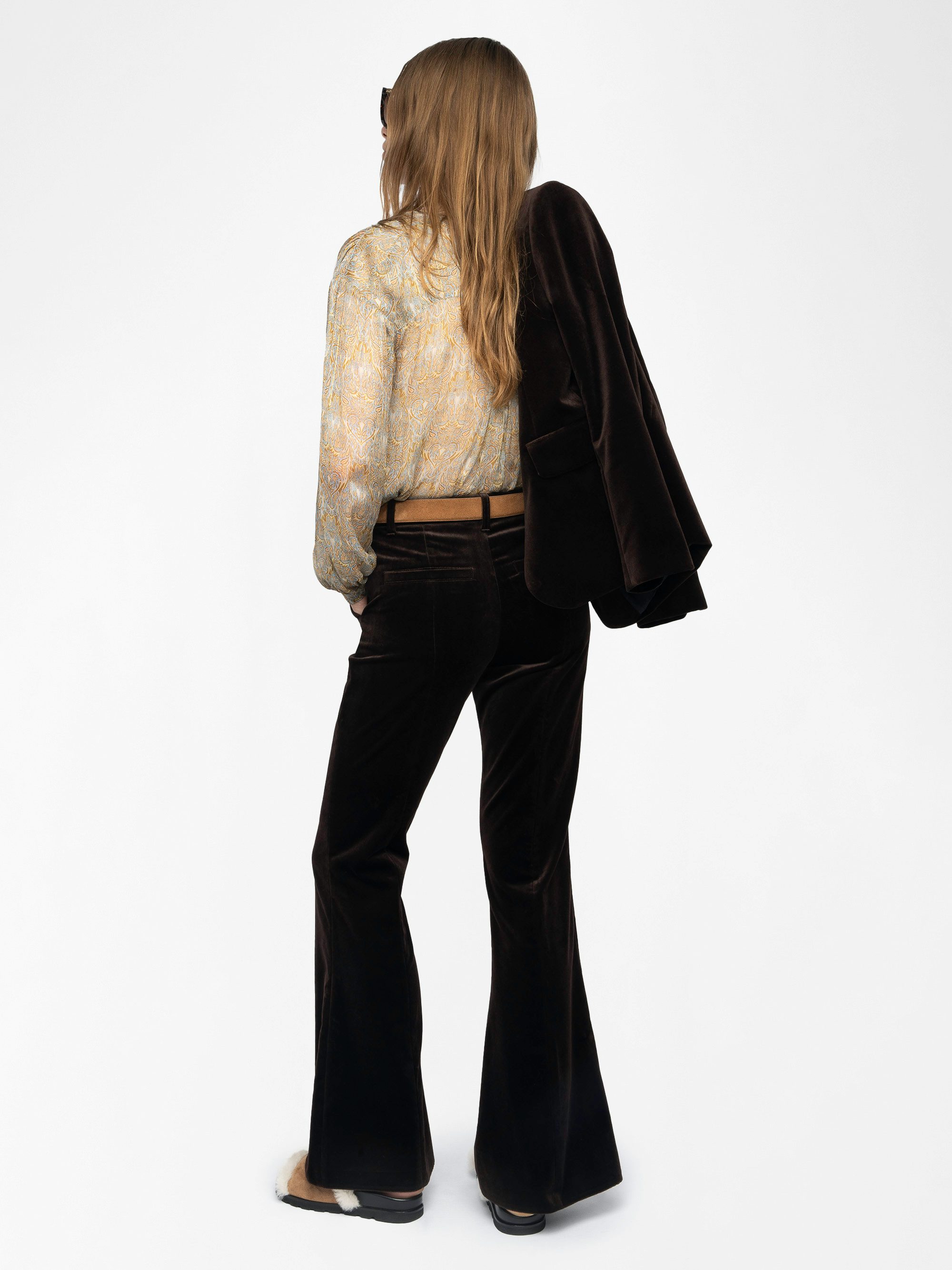Prevy Velours Trousers - Tailored trousers in smooth velvet, low-waisted, flared and multi-pocketed.
